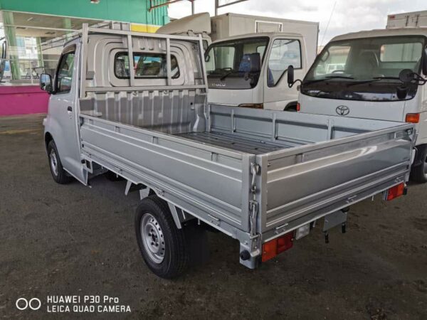 TOYOTA S402U CARGO TRUCK - Raya Khas Auto